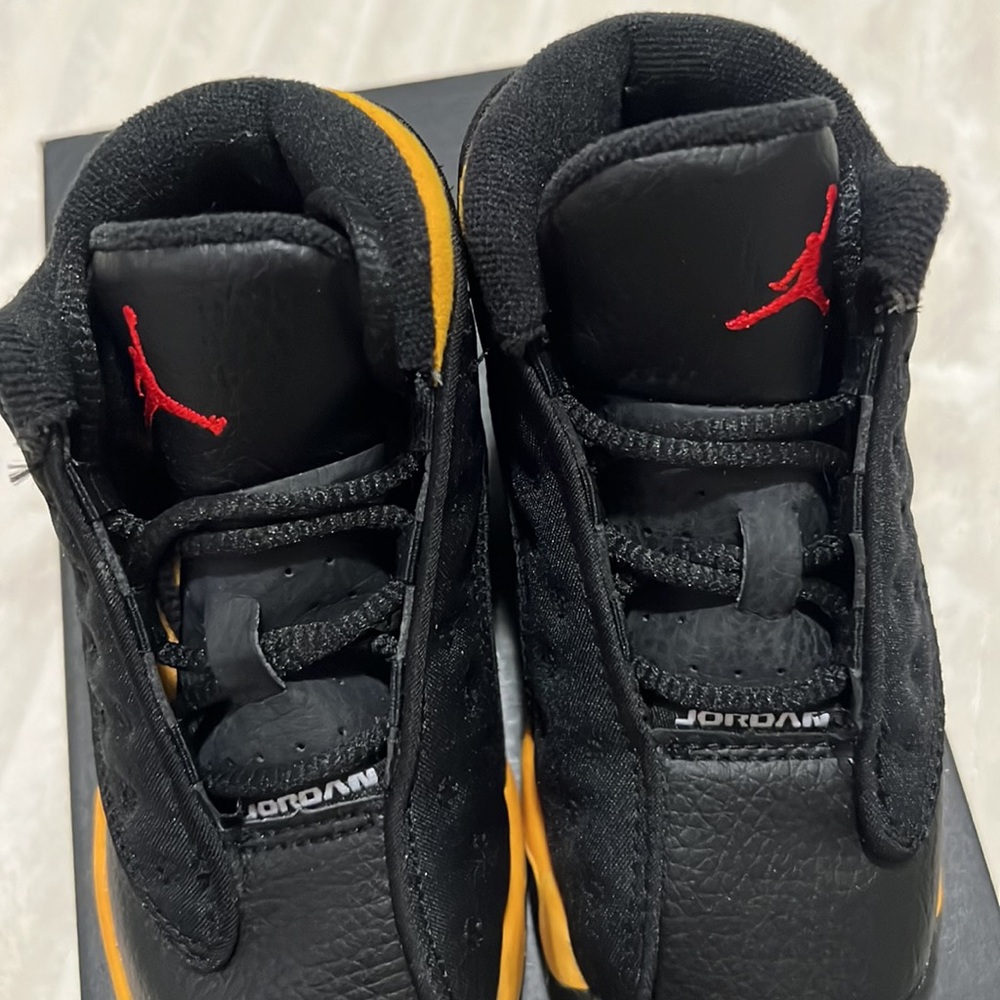 🎀SOLD🎀 Jordan 13 Retro - Picture 4 of 8